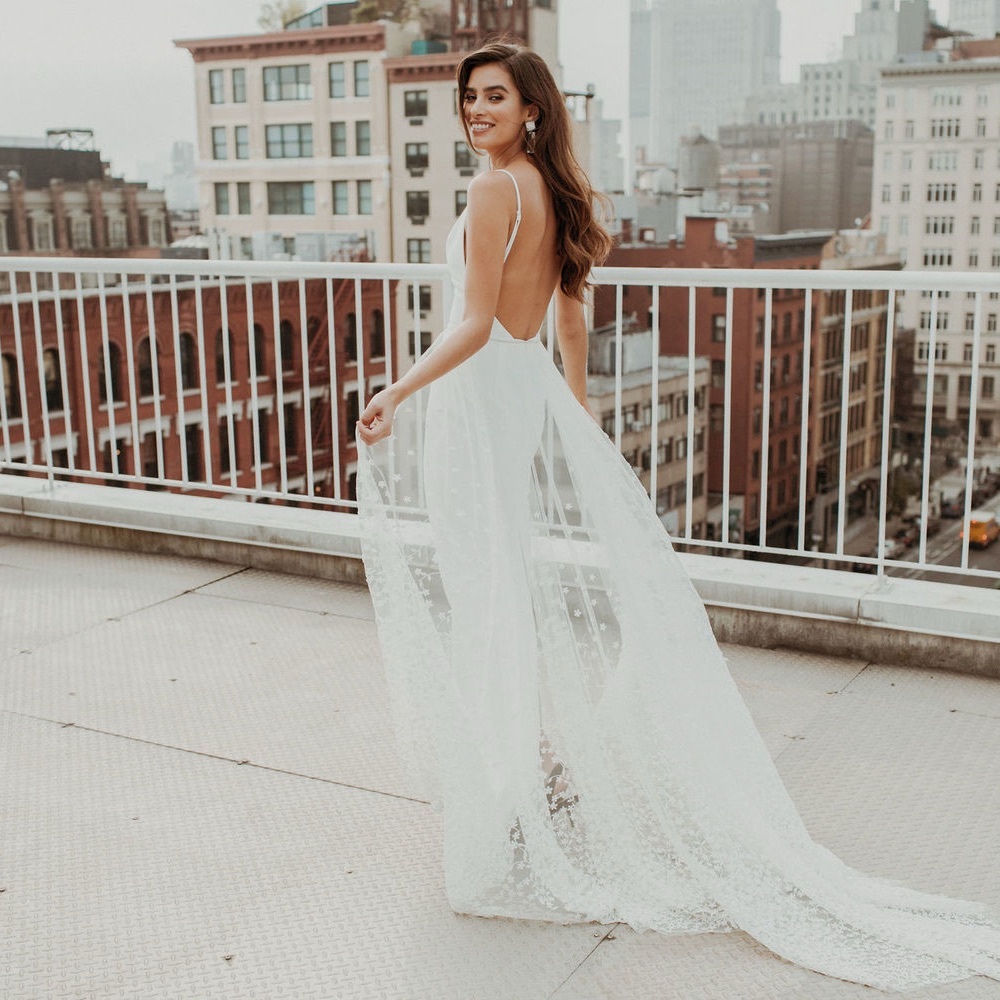 Sarah Seven Elegant White Wedding Dress - Picture 4 of 12